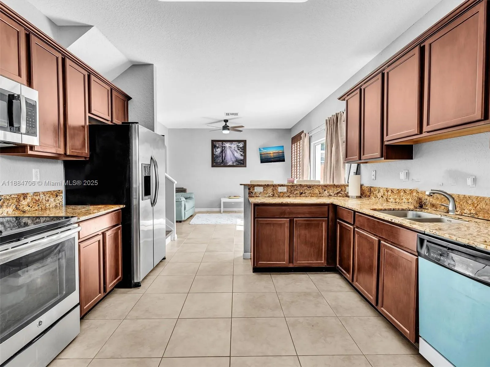 625 SE 30th Ter
