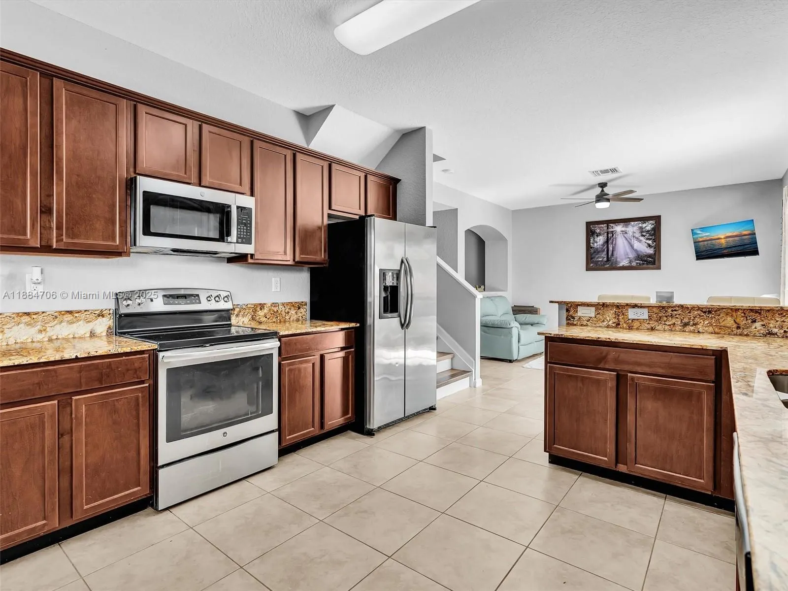 625 SE 30th Ter