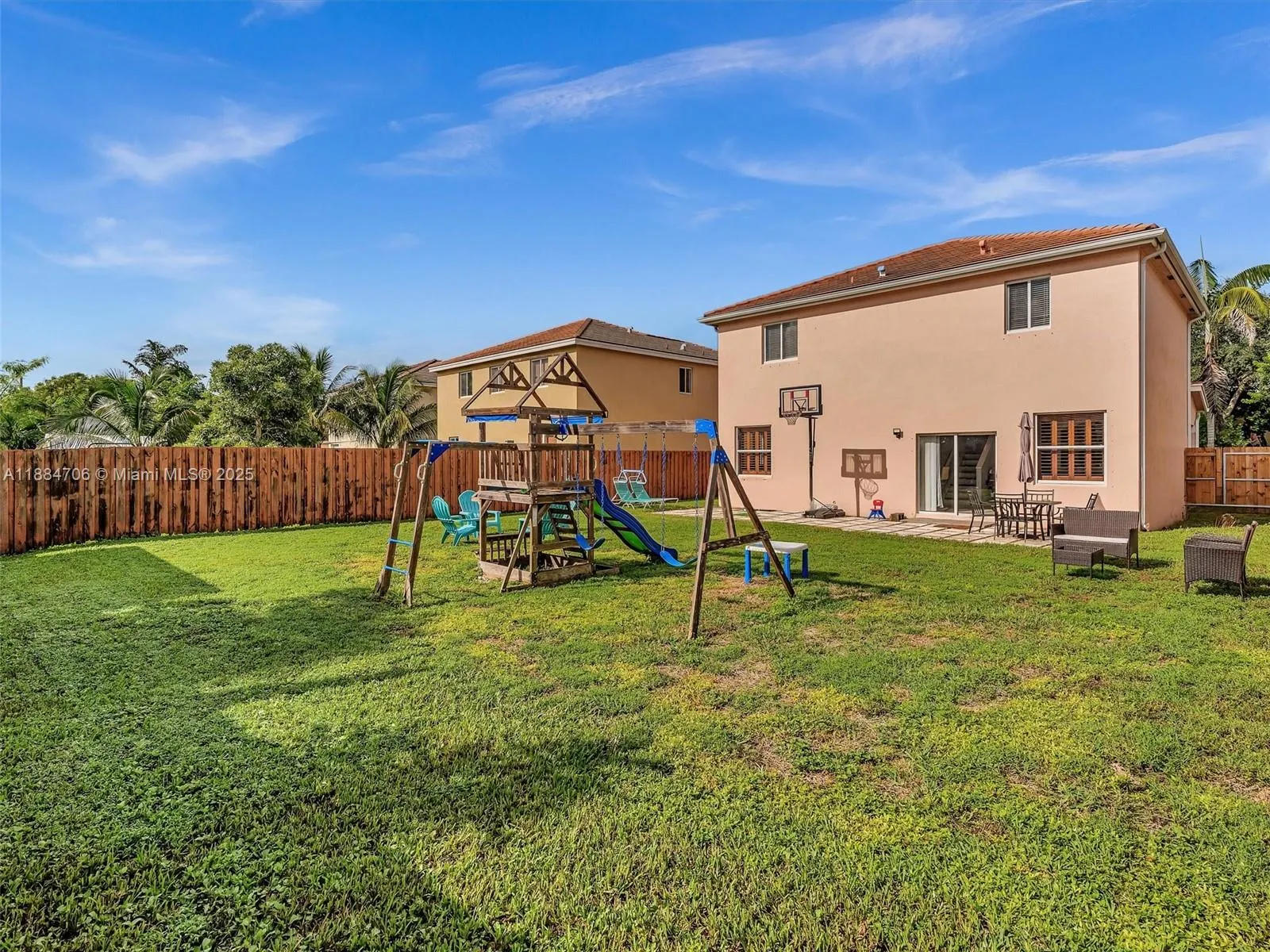 625 SE 30th Ter