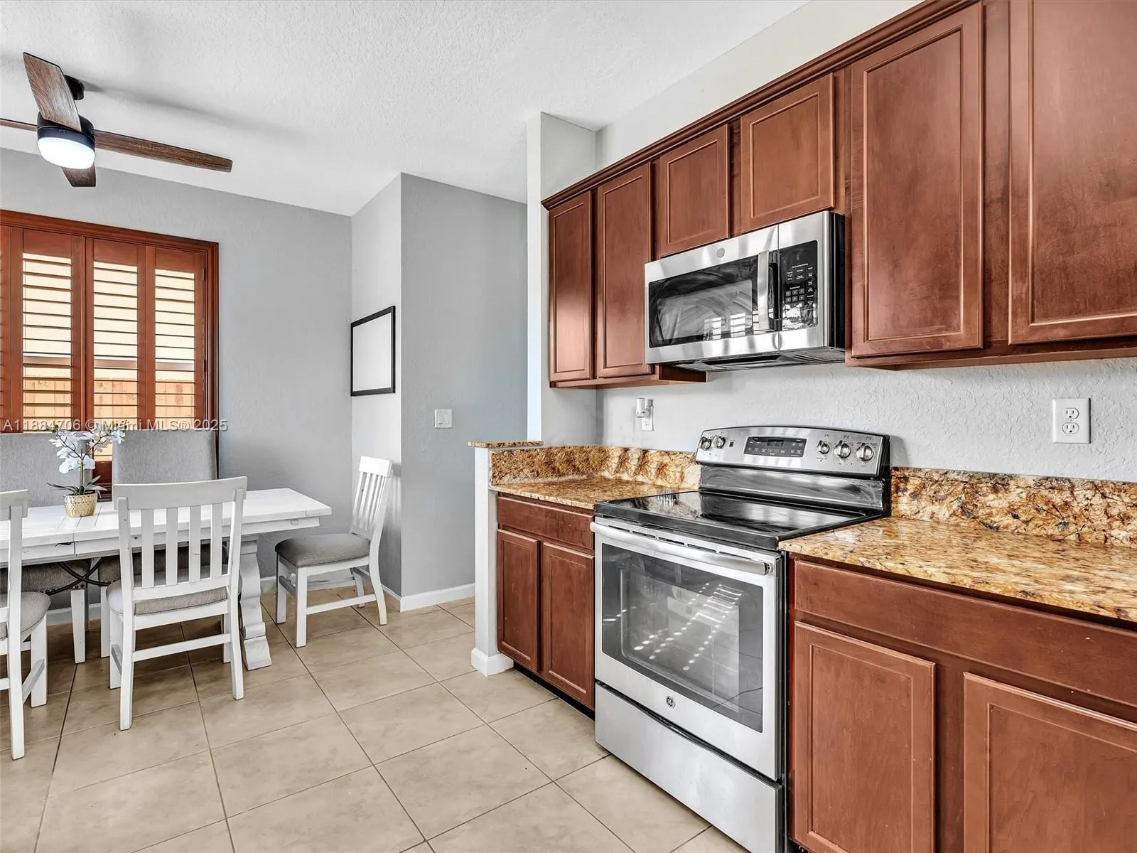 625 SE 30th Ter