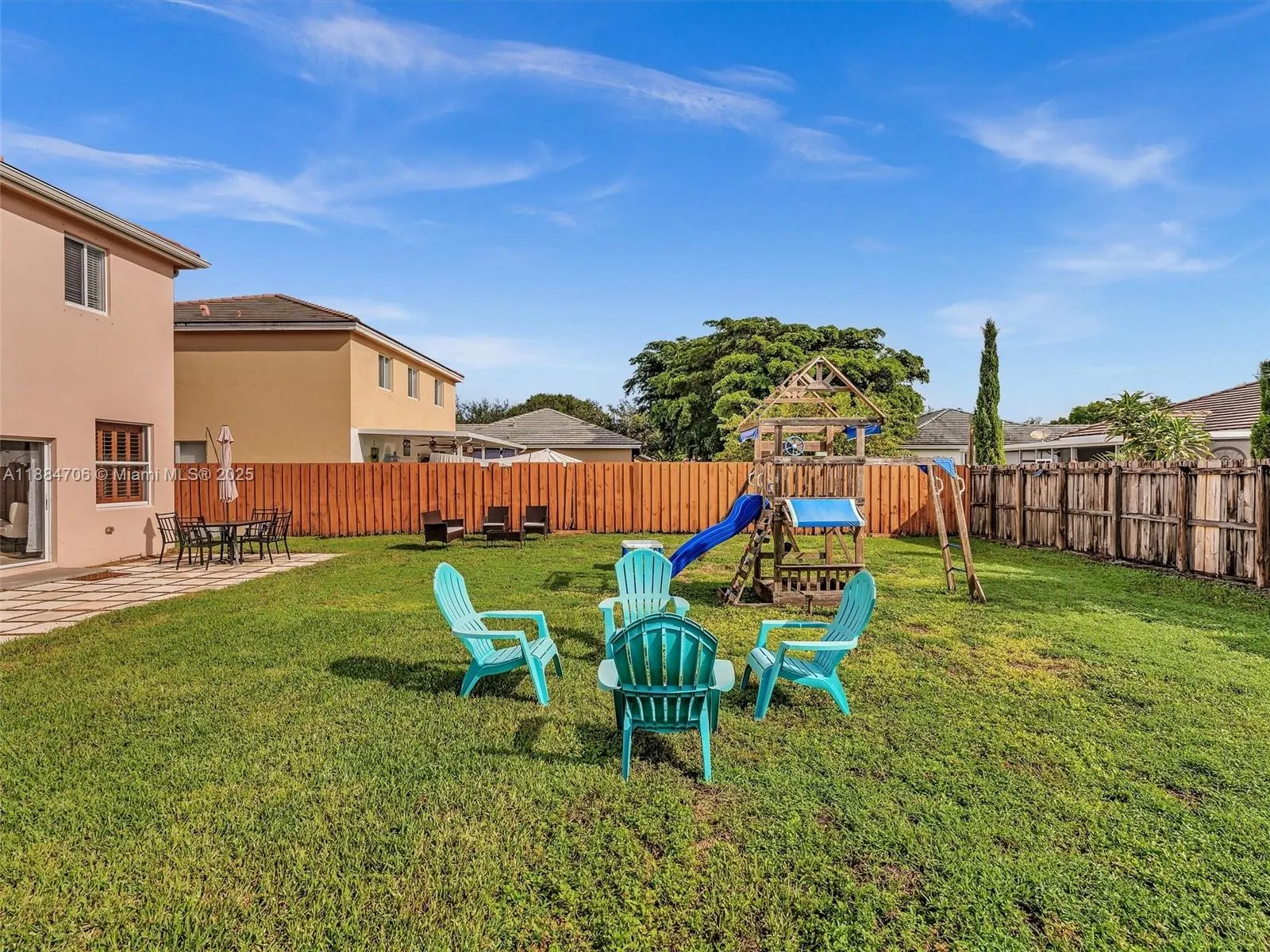 625 SE 30th Ter
