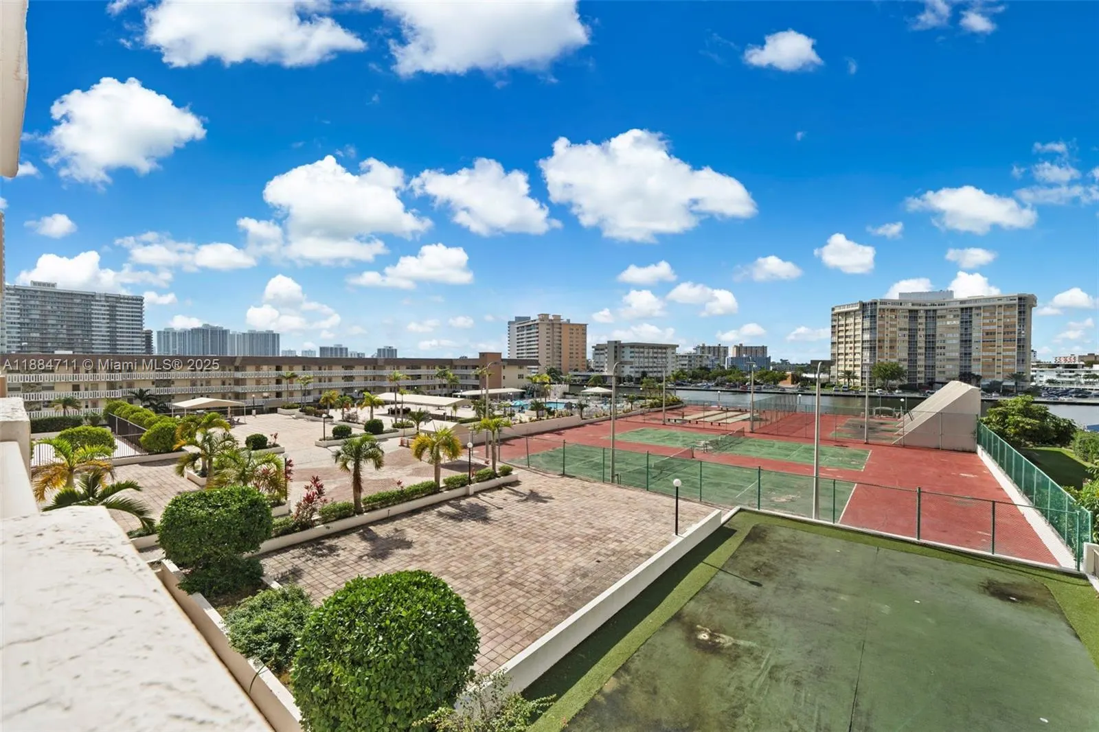 1865 S Ocean Dr, #16B