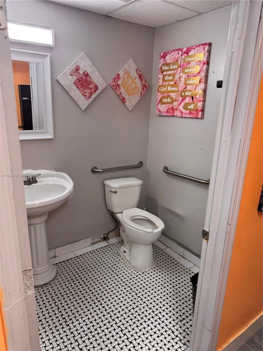 5829 W Hallandale Beach Blvd, #5823A