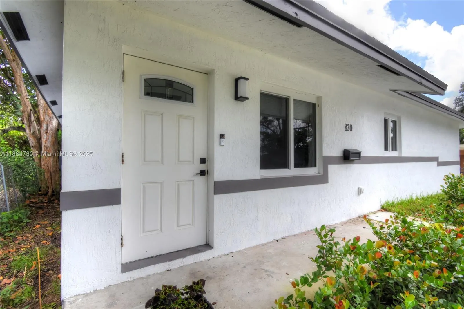 830 NW 19th Ter