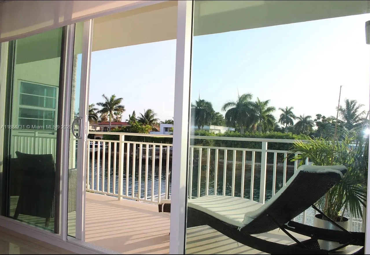 9500 W Bay Harbor Dr, #2B
