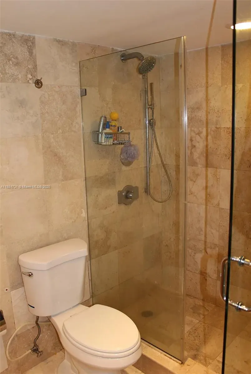 9500 W Bay Harbor Dr, #2B