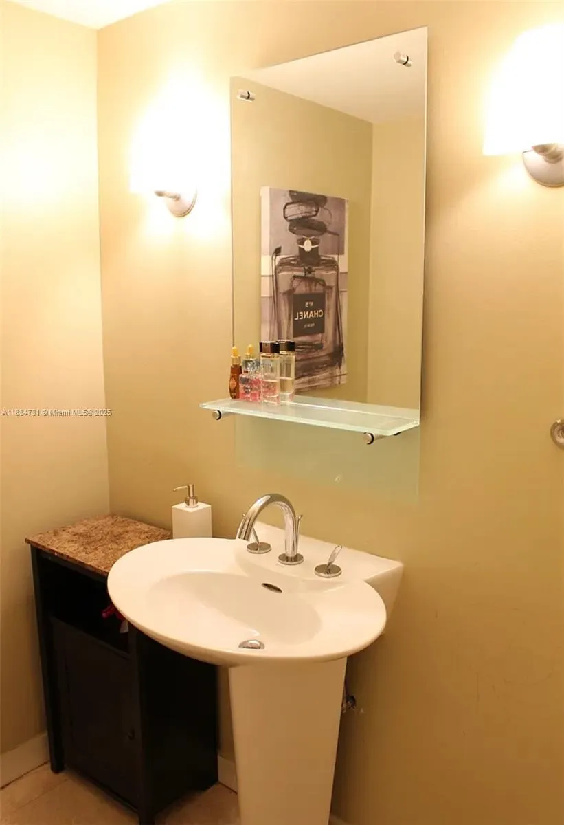 9500 W Bay Harbor Dr, #2B