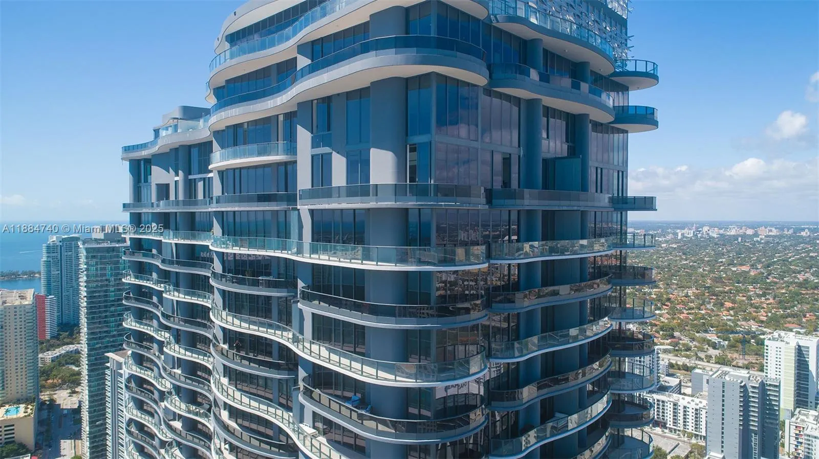 1000 Brickell Plz, #PH5807
