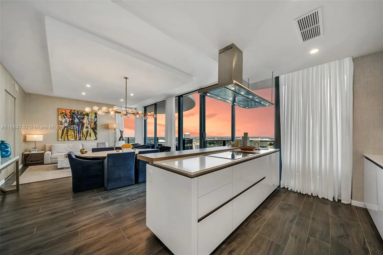 1000 Brickell Plz, #PH5807
