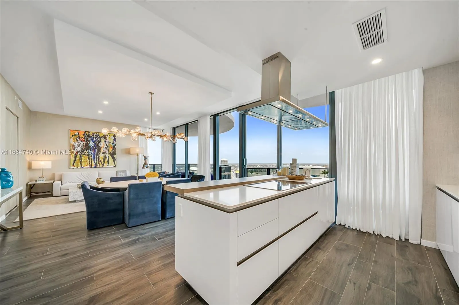 1000 Brickell Plz, #PH5807