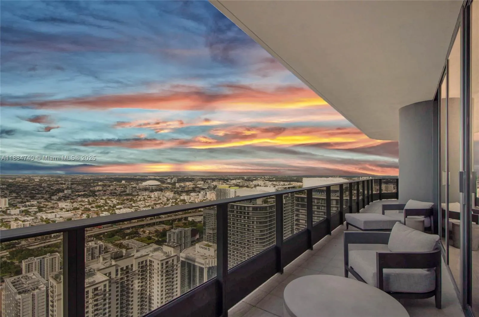 1000 Brickell Plz, #PH5807
