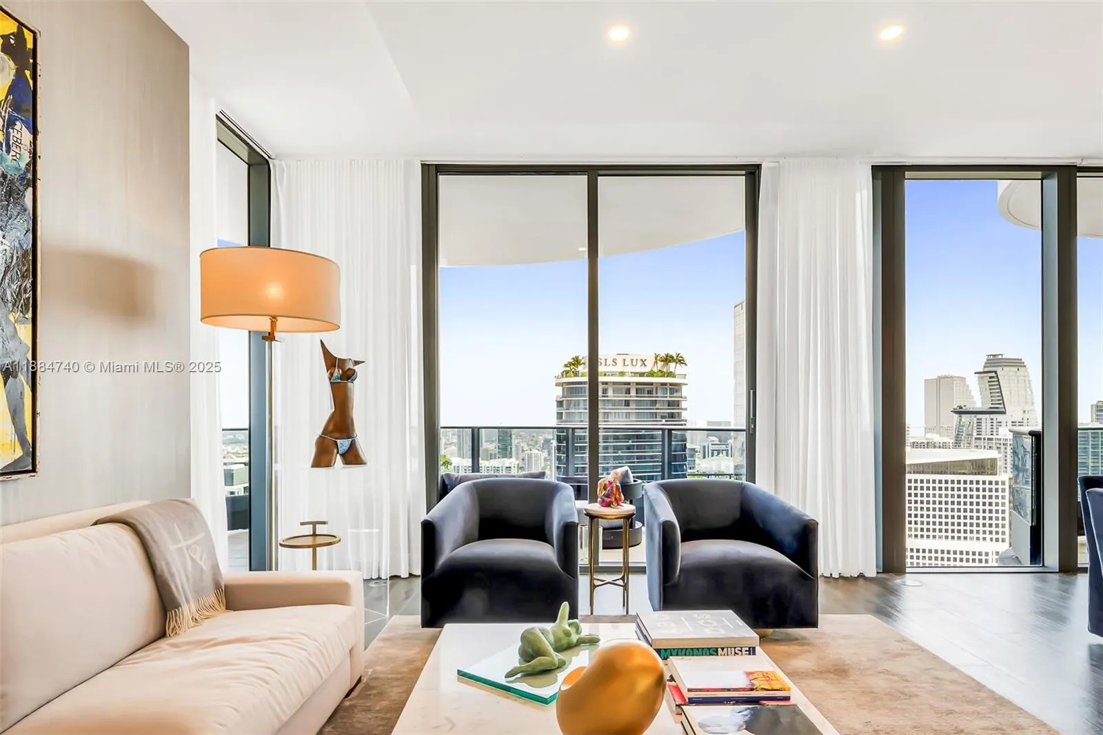 1000 Brickell Plz, #PH5807