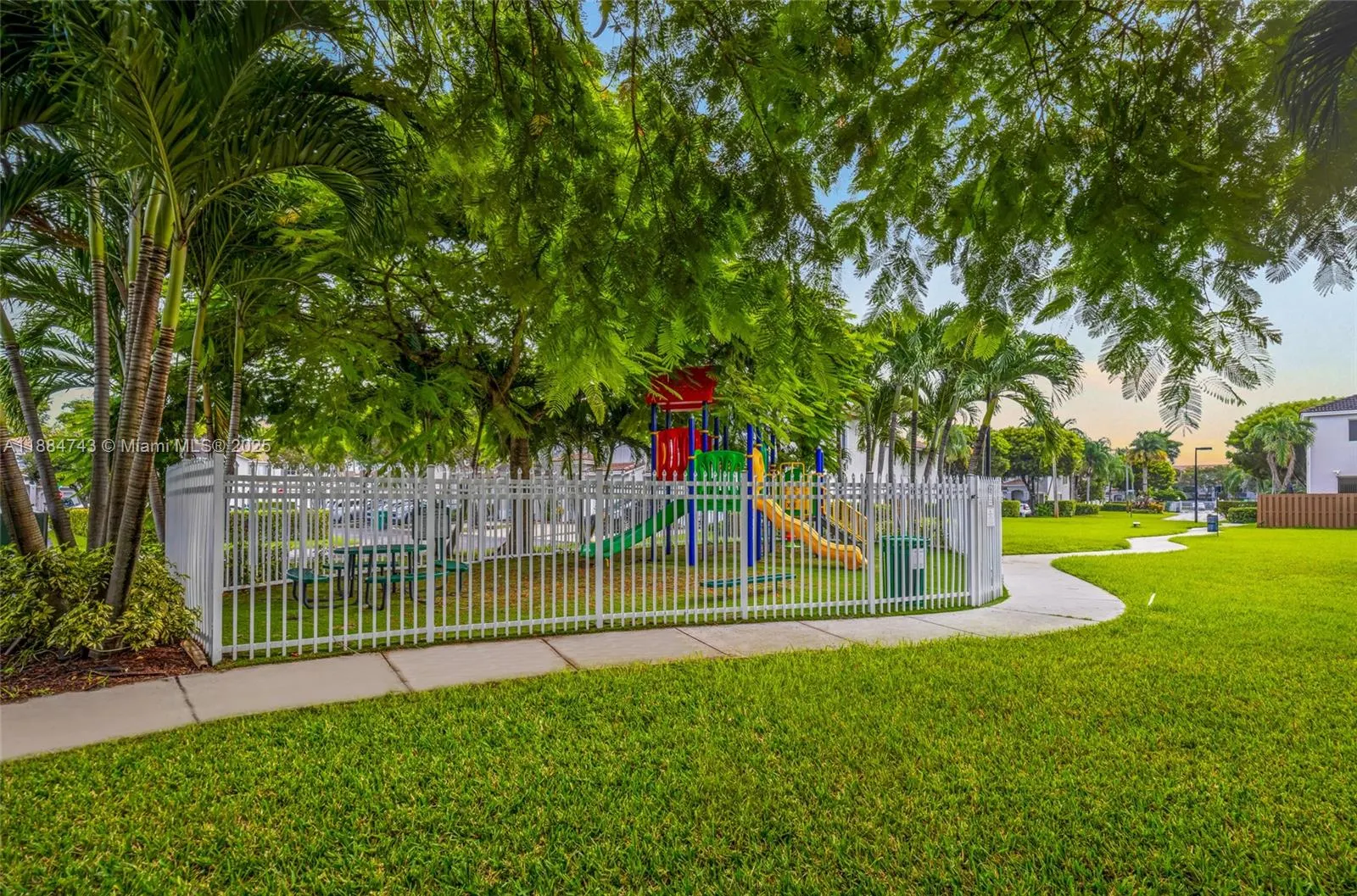 5625 NW 112th Path, #5625