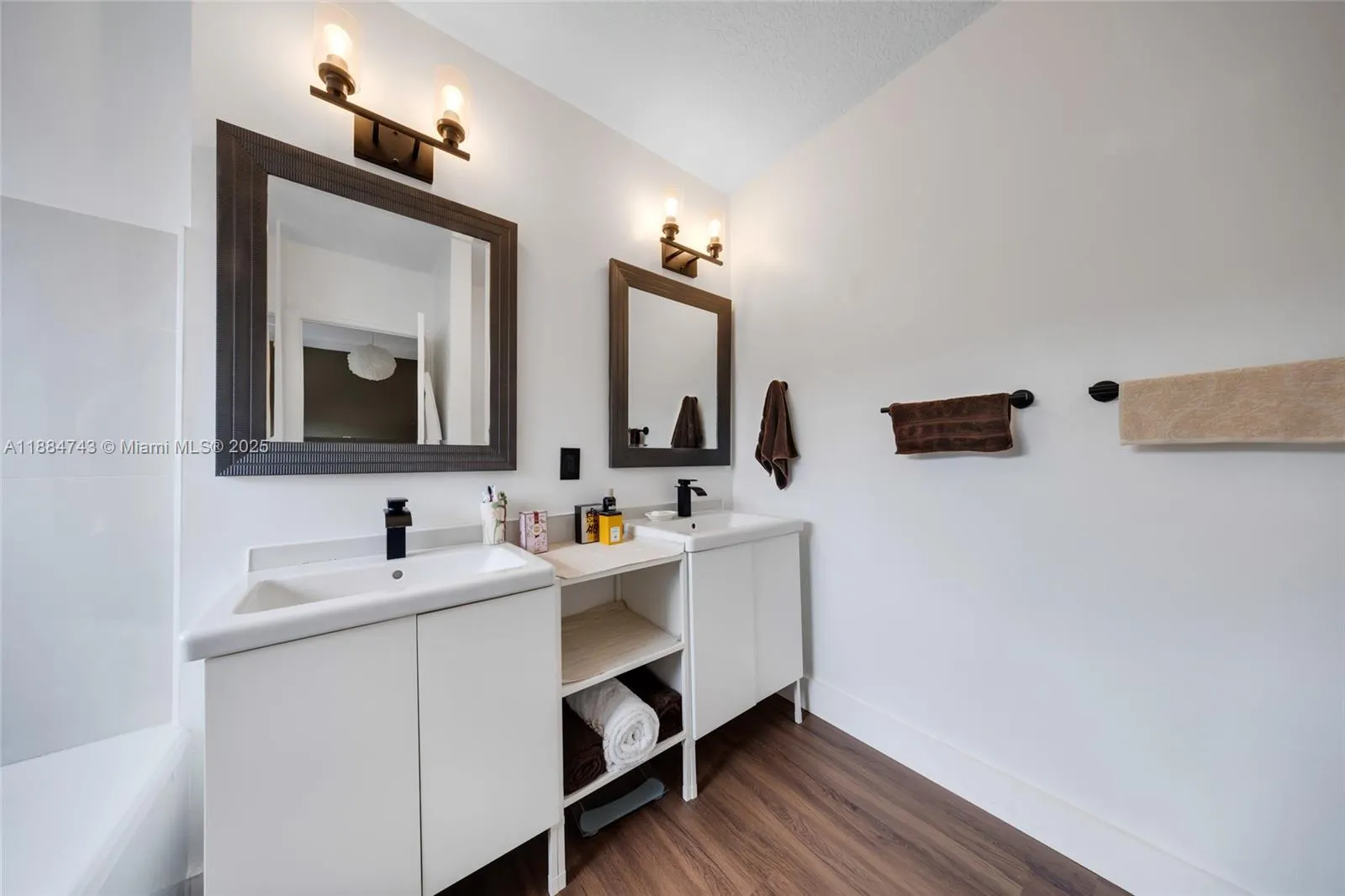 5625 NW 112th Path, #5625