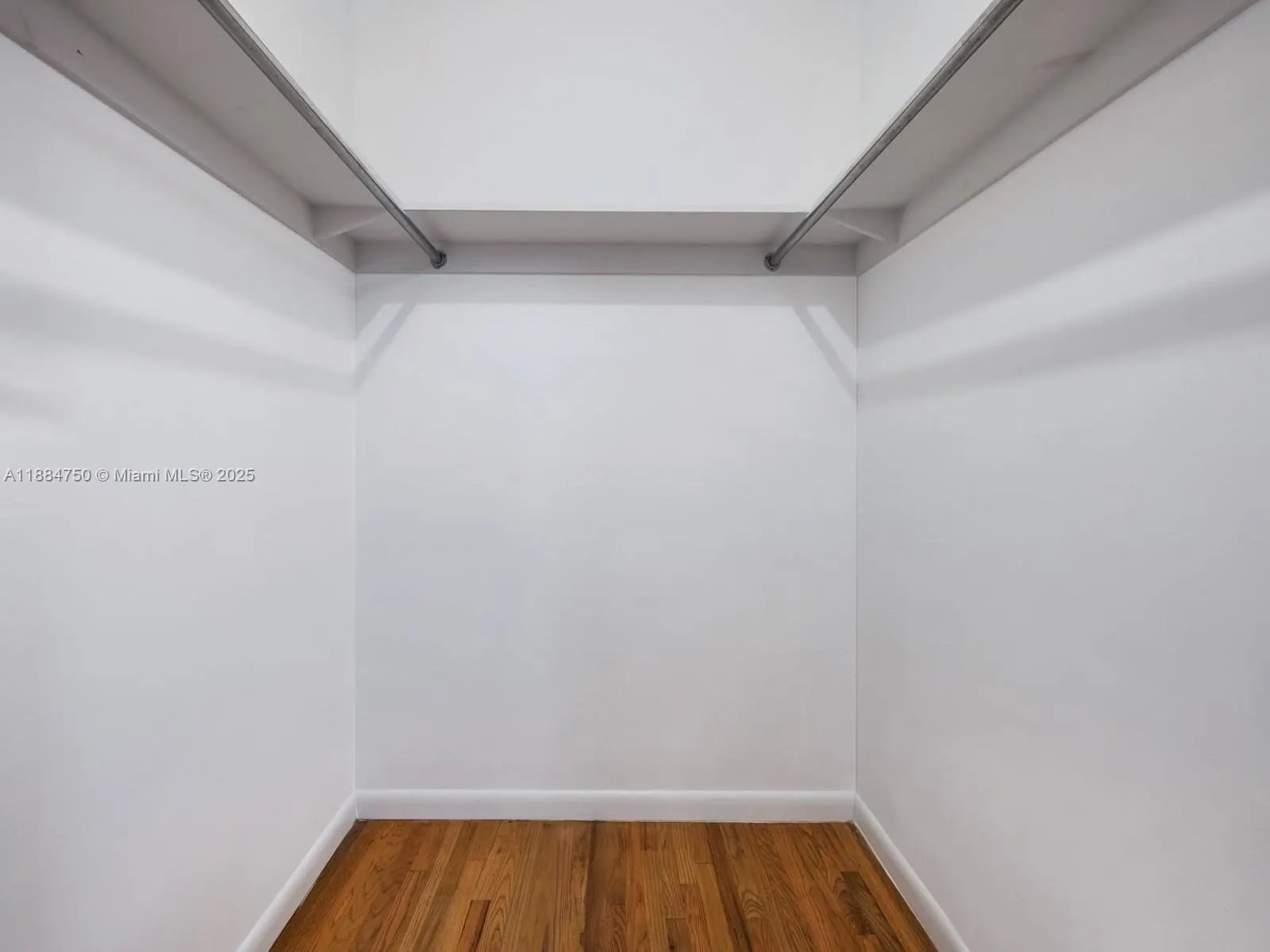 1018 Meridian Ave, #4