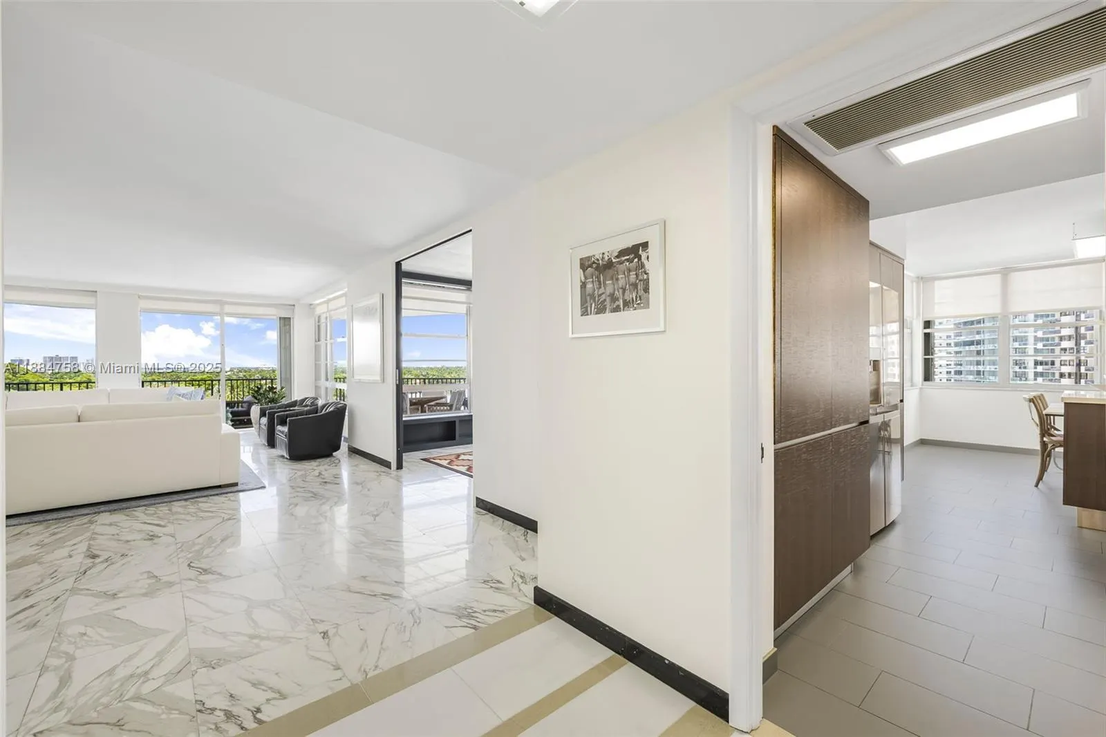 5660 Collins Ave, #8D