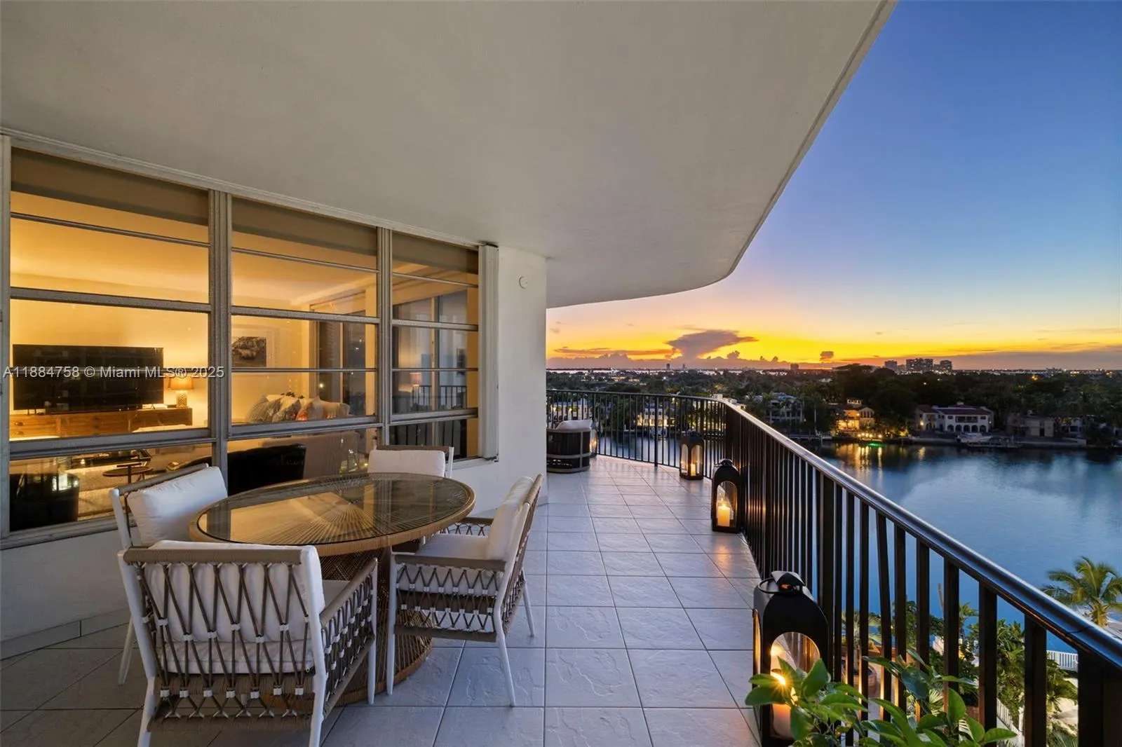 5660 Collins Ave, #8D