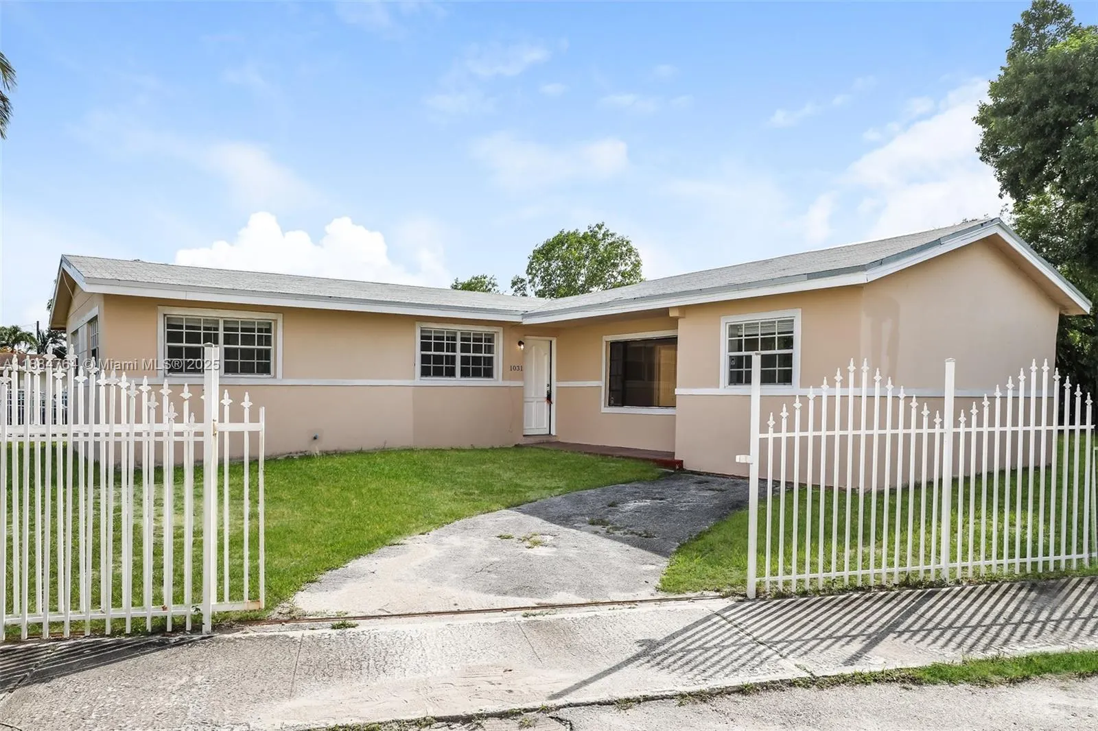 1031 NW 178th Ter