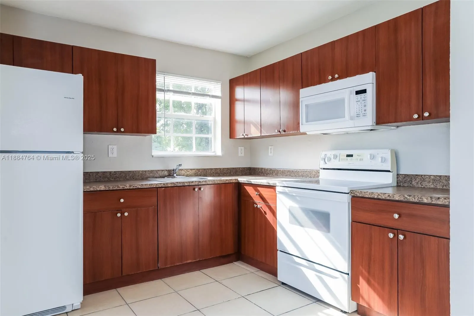 1031 NW 178th Ter