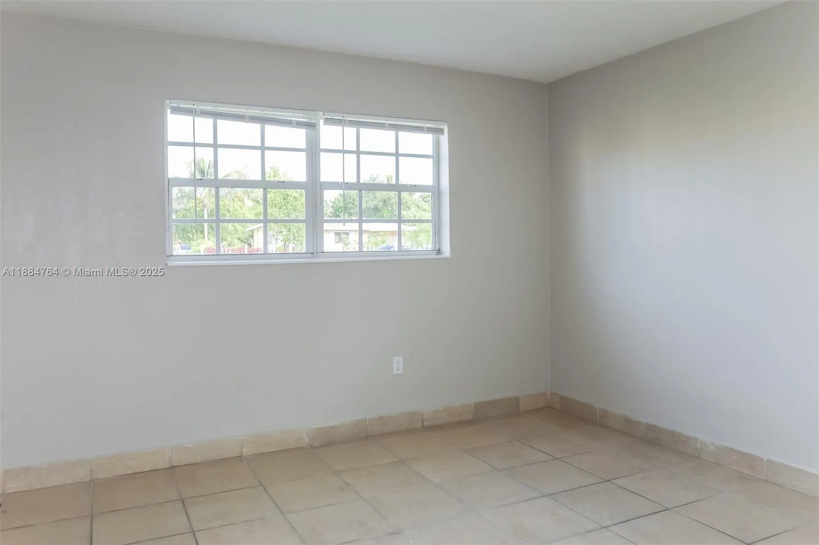 1031 NW 178th Ter