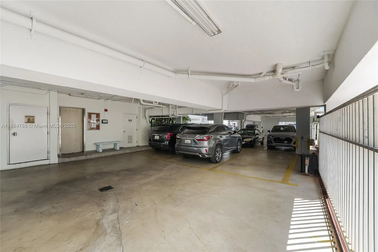 301 Jefferson Ave, #2D