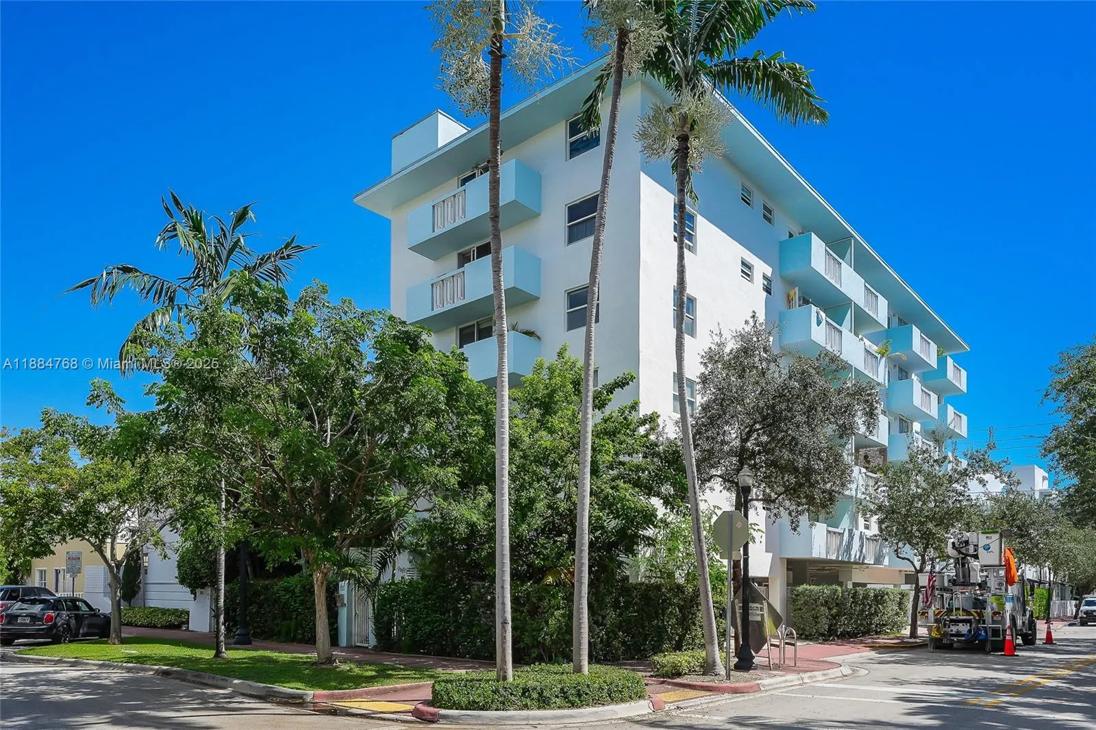 301 Jefferson Ave, #2D