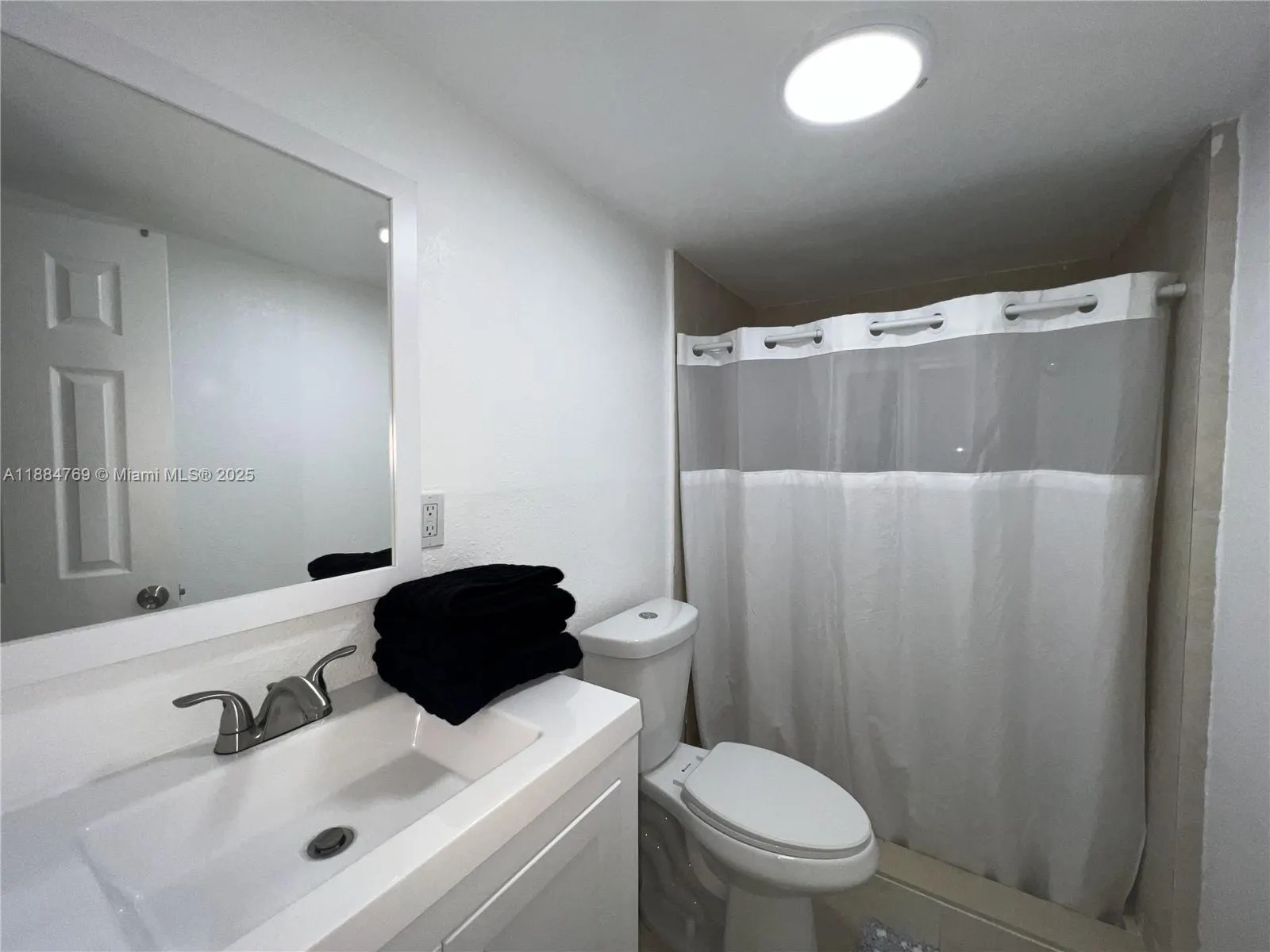 1680 NW 22nd Ct