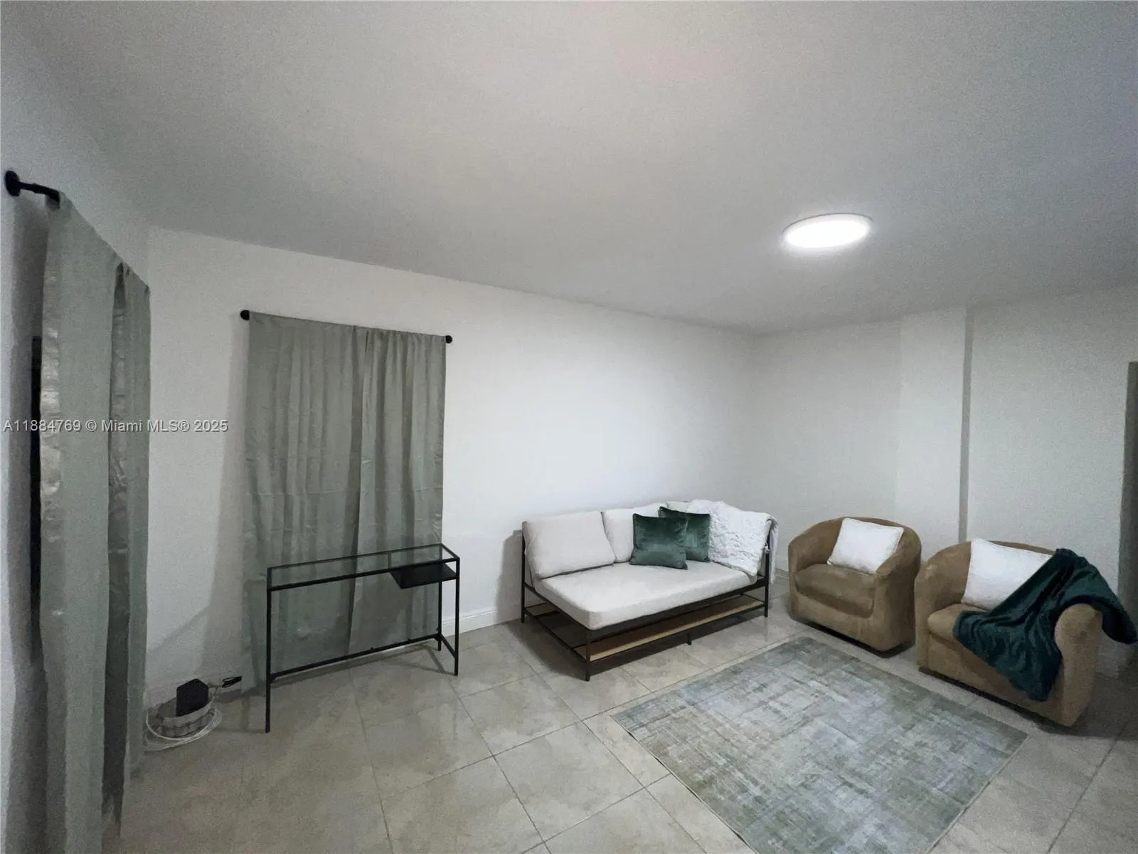 1680 NW 22nd Ct
