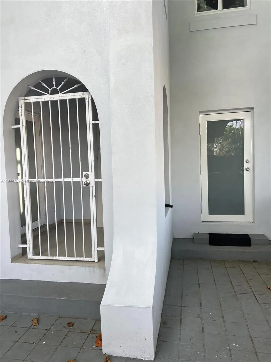 1680 NW 22nd Ct