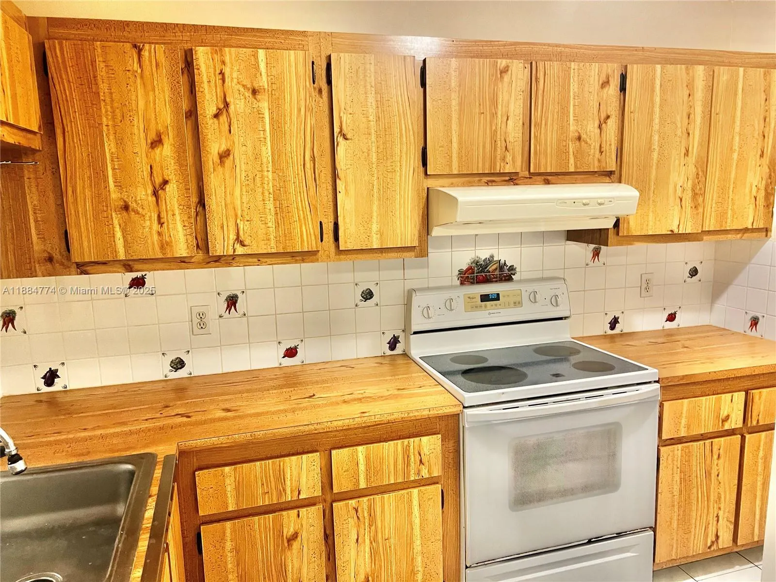 10002 Winding Lake Rd, #203