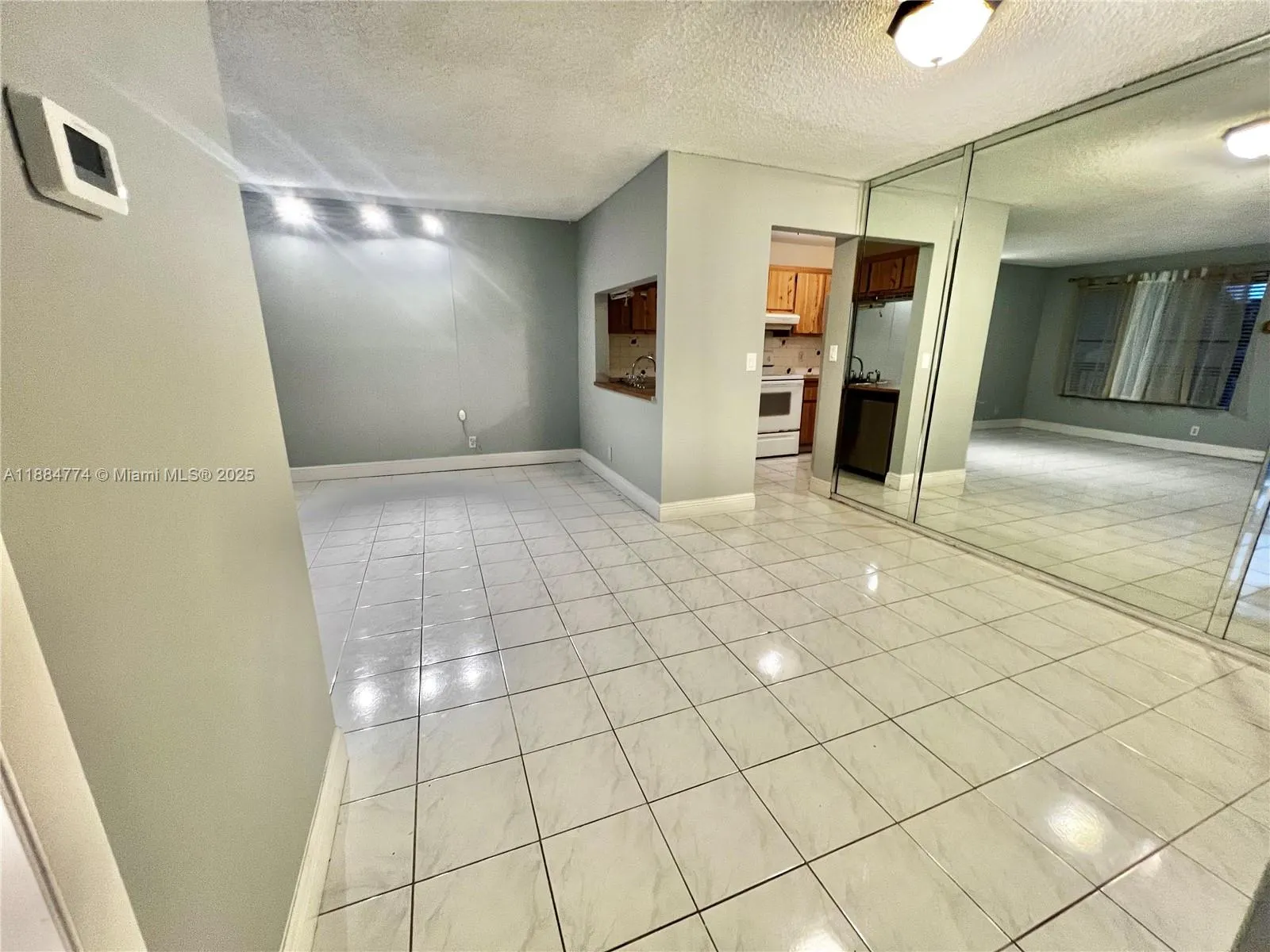 10002 Winding Lake Rd, #203