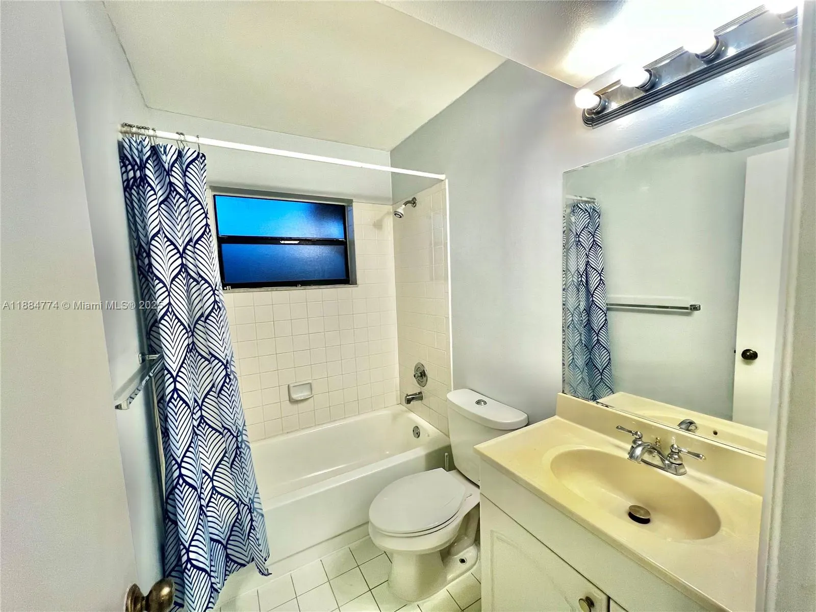 10002 Winding Lake Rd, #203