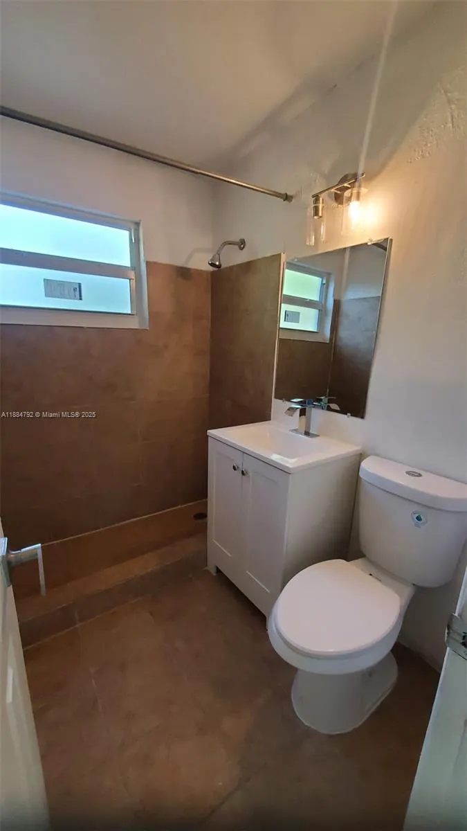 841 NW 12th Ave, #1