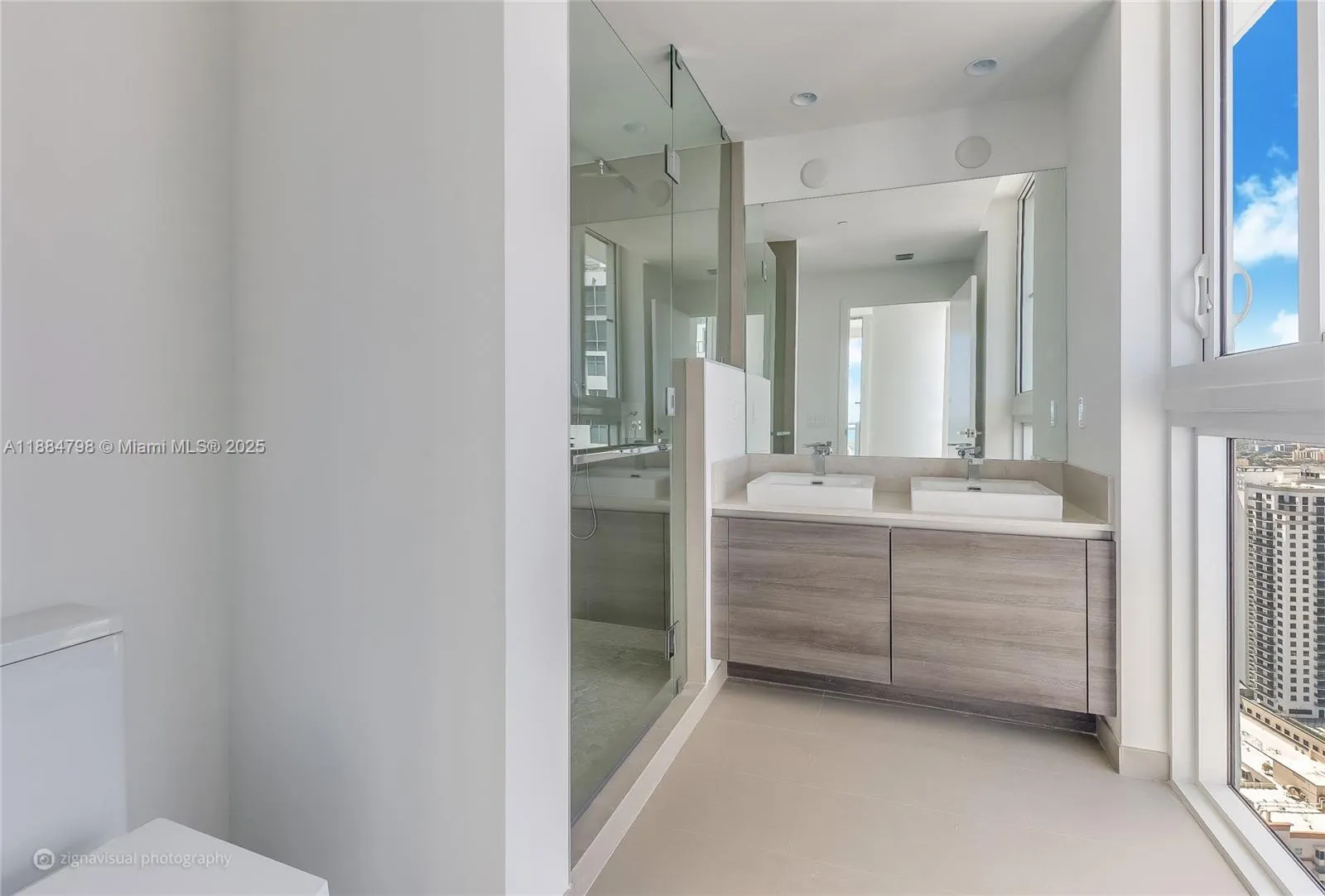 1080 Brickell Ave, #4402