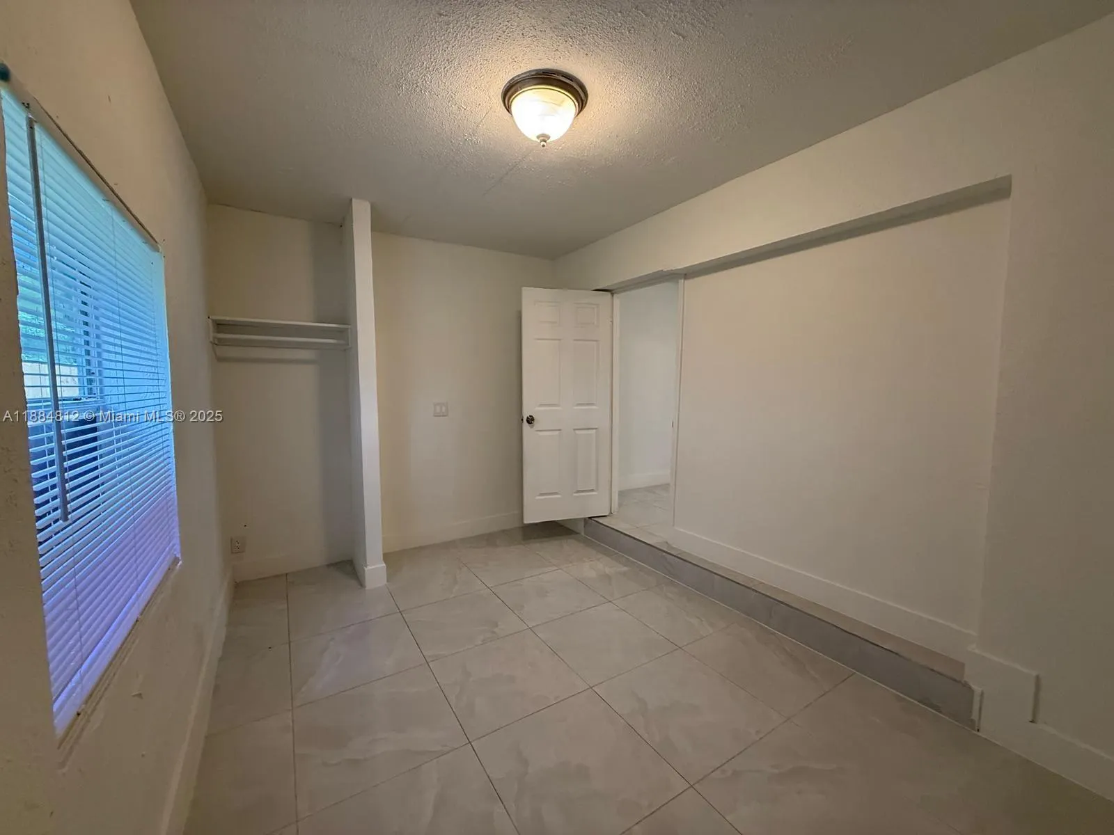 3440 NW 4th St, #0