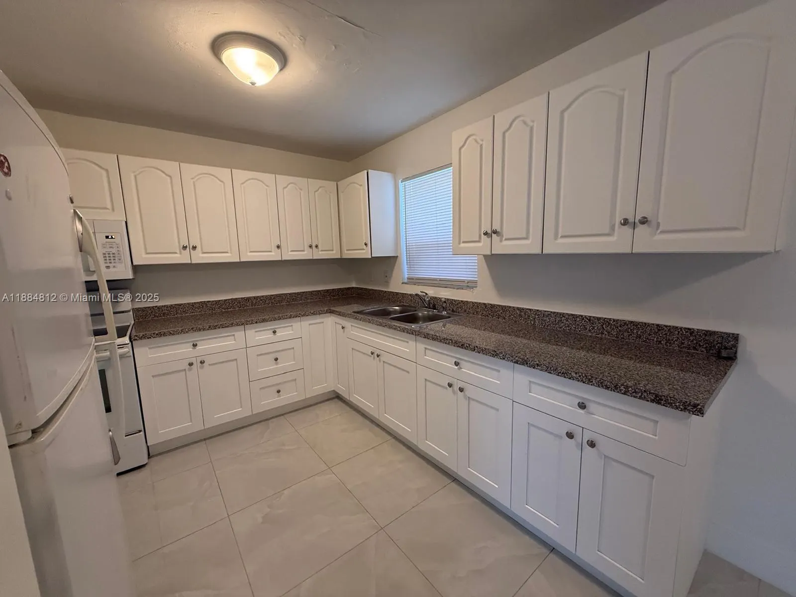 3440 NW 4th St, #0