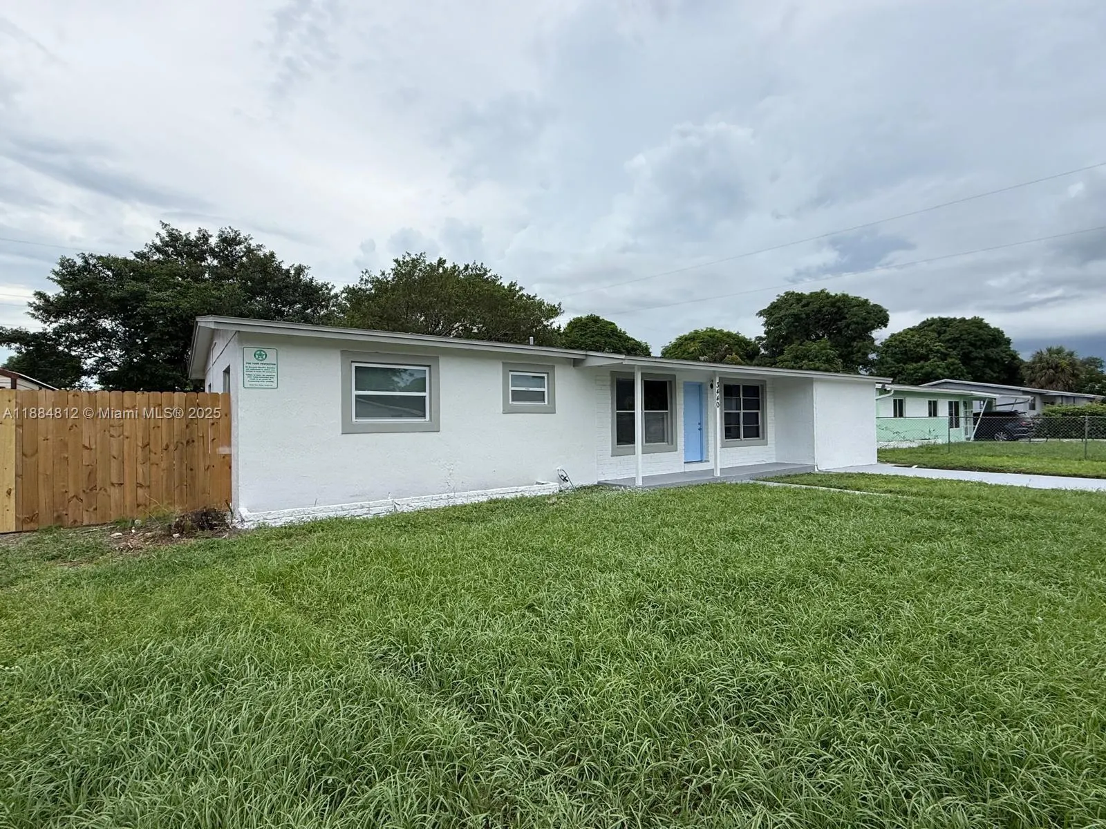 3440 NW 4th St, #0