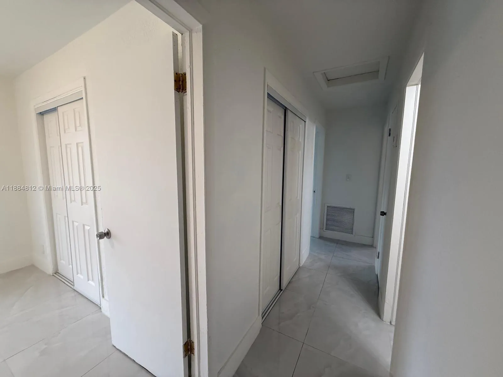 3440 NW 4th St, #0