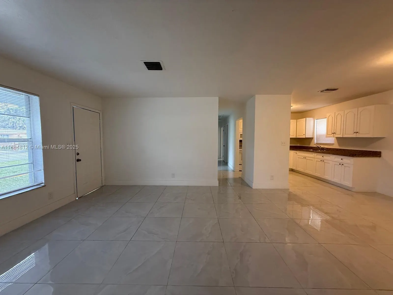 3440 NW 4th St, #0