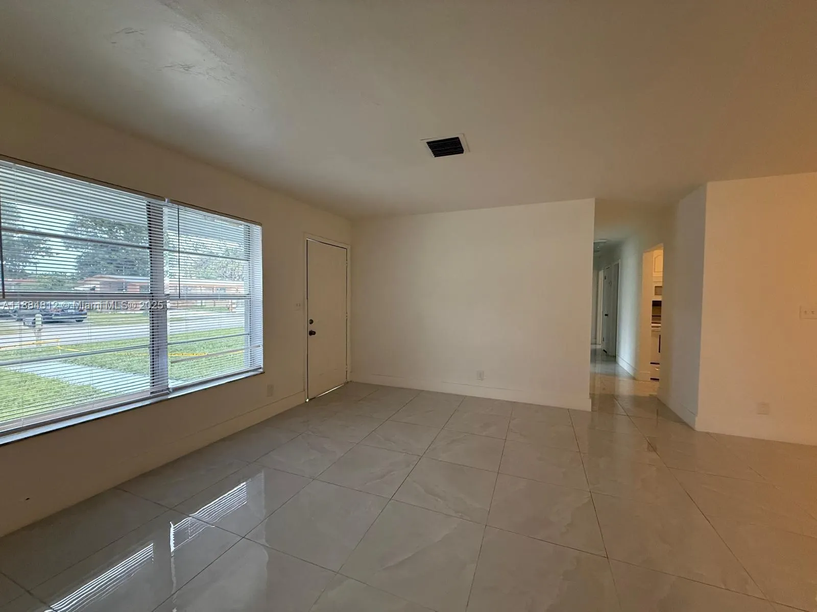 3440 NW 4th St, #0