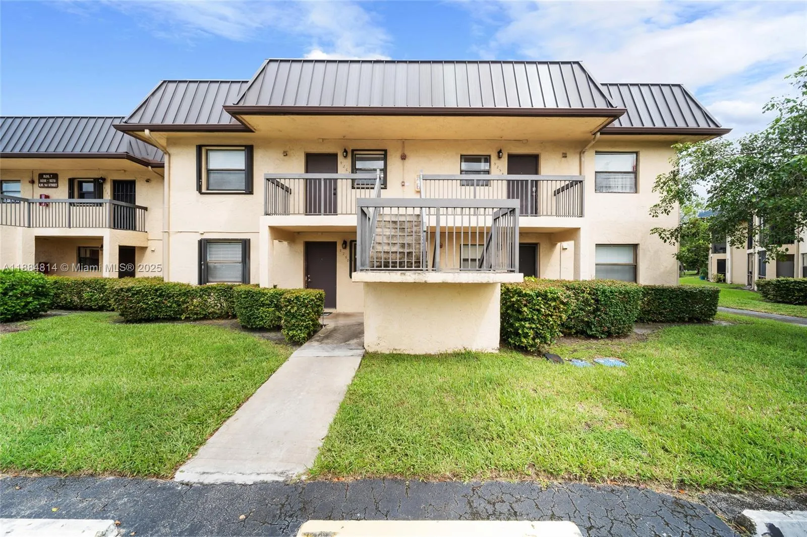 9258 NW 1st St, #206