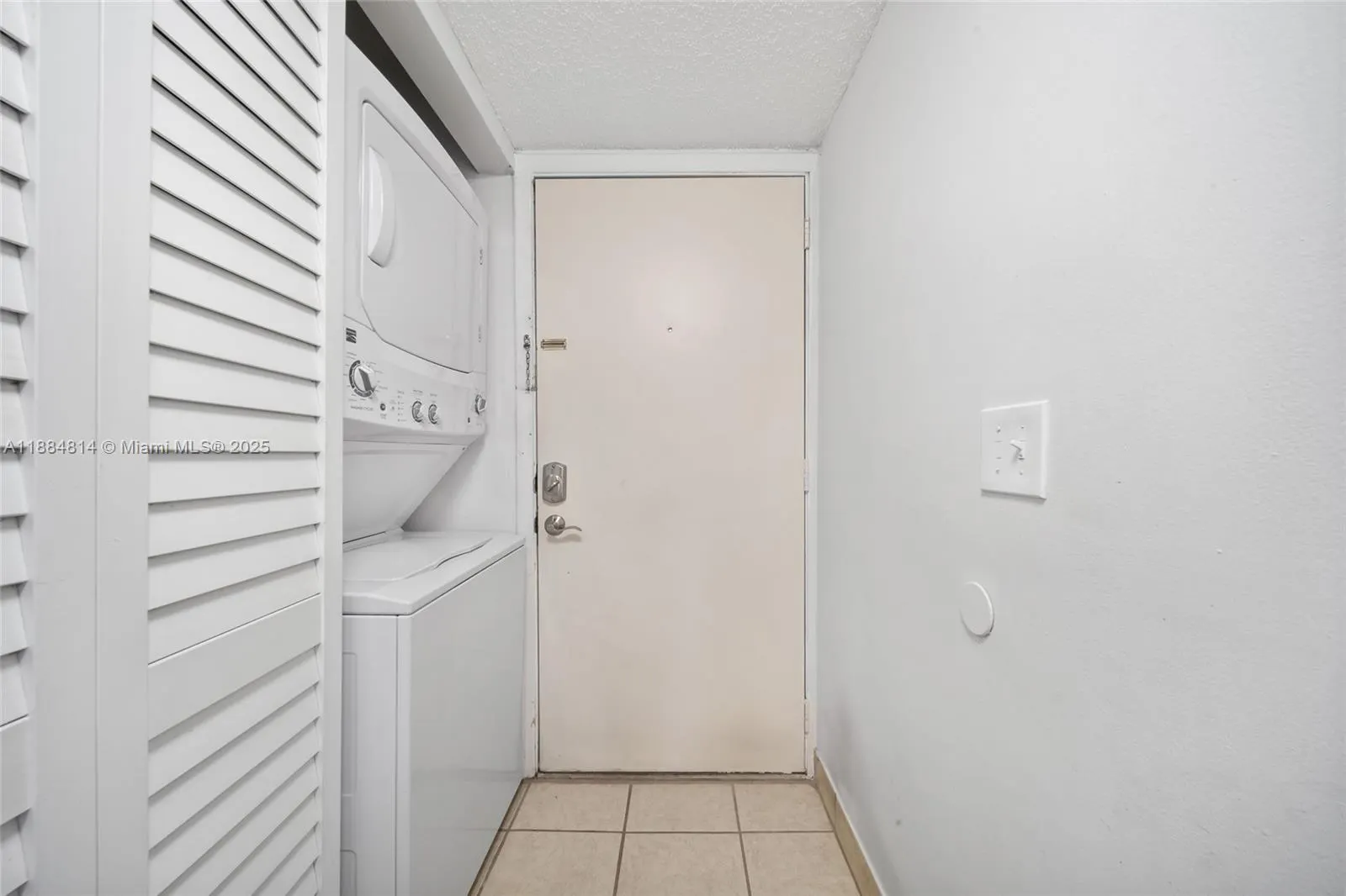 9258 NW 1st St, #206
