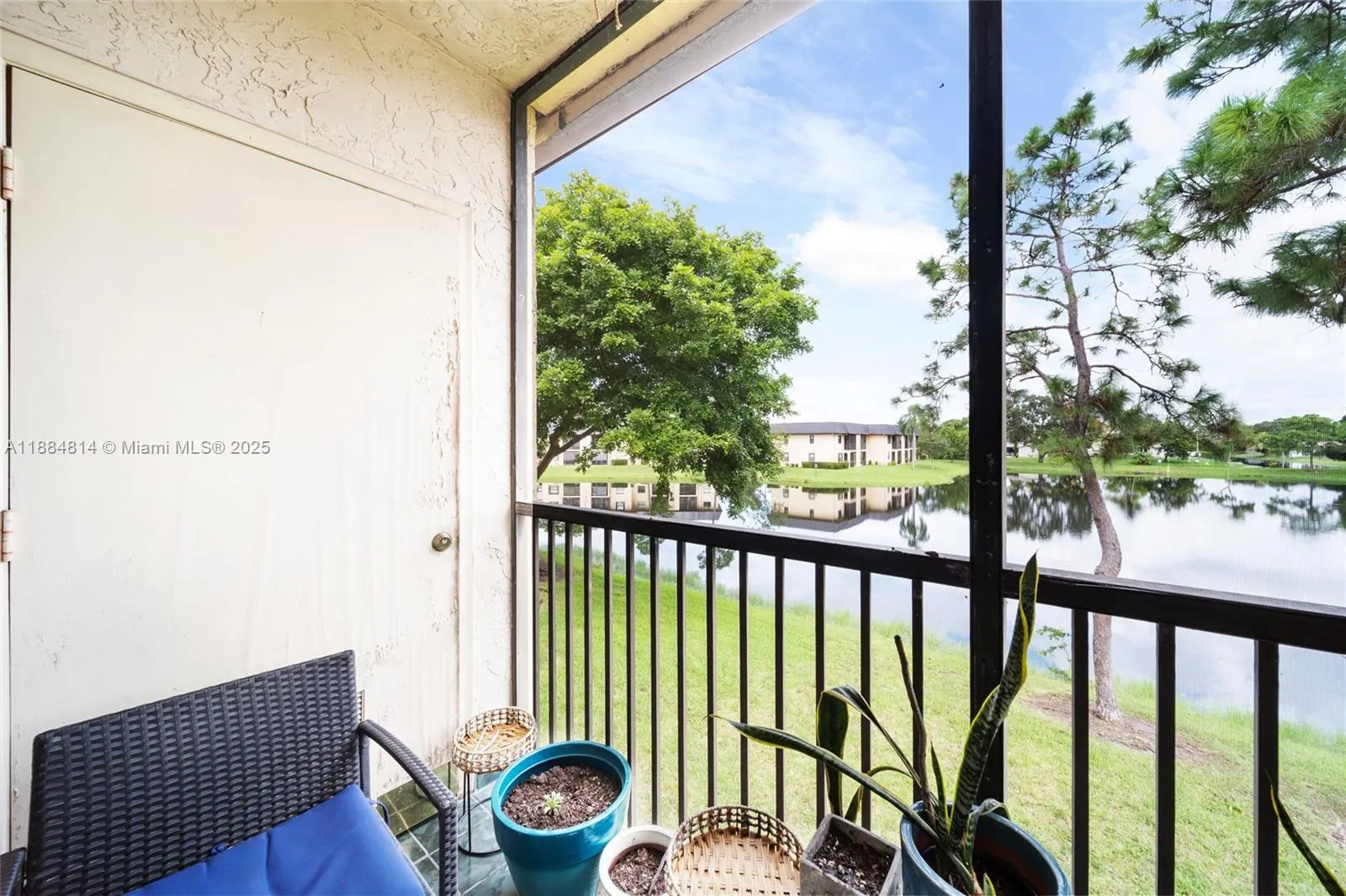 9258 NW 1st St, #206