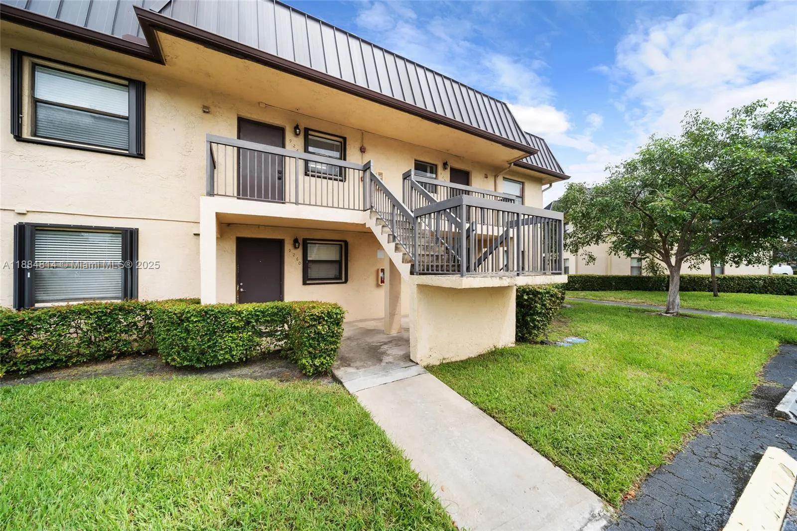9258 NW 1st St, #206