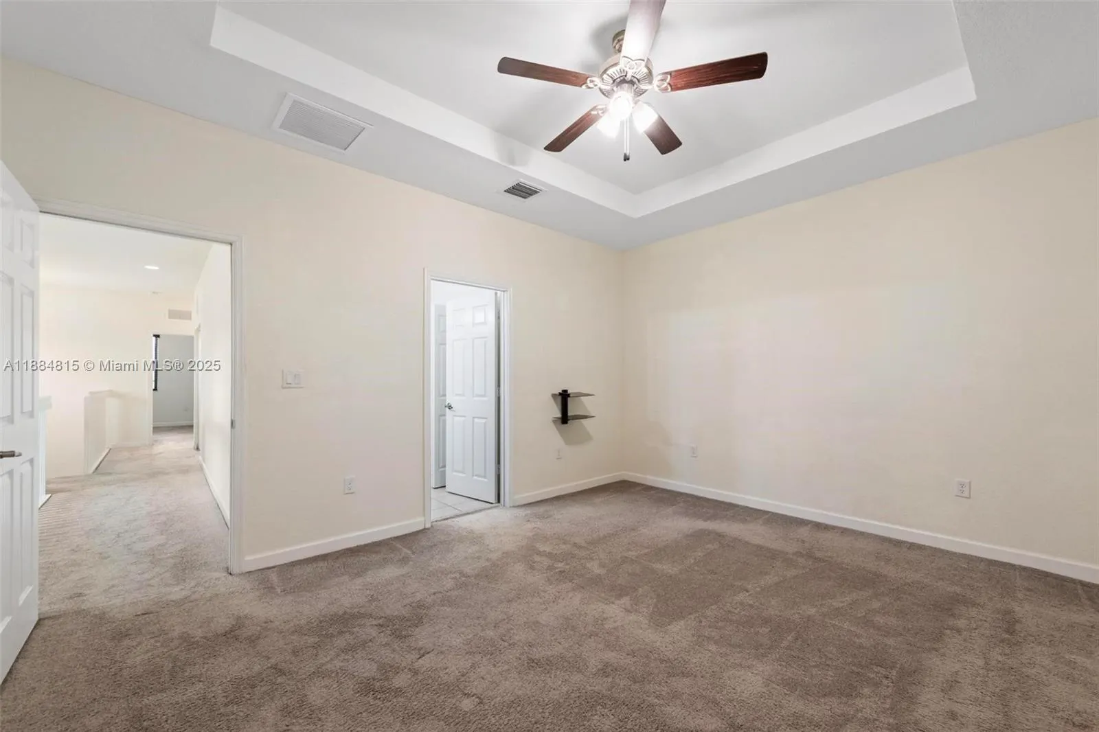 158 NE 23rd Ter