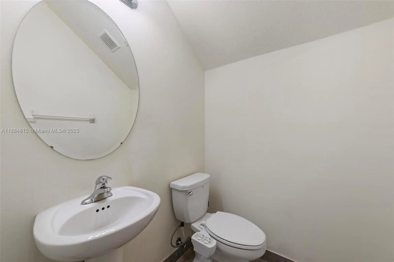 158 NE 23rd Ter