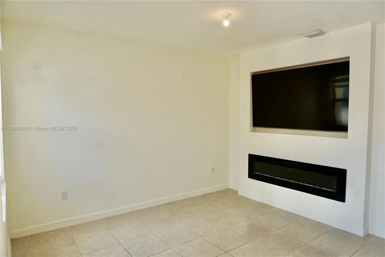 10606 W 33rd Ct, #10606