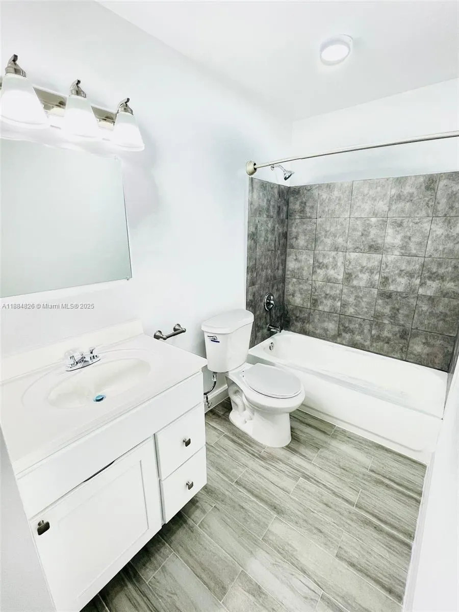 2770 NW 58th Ter, #.