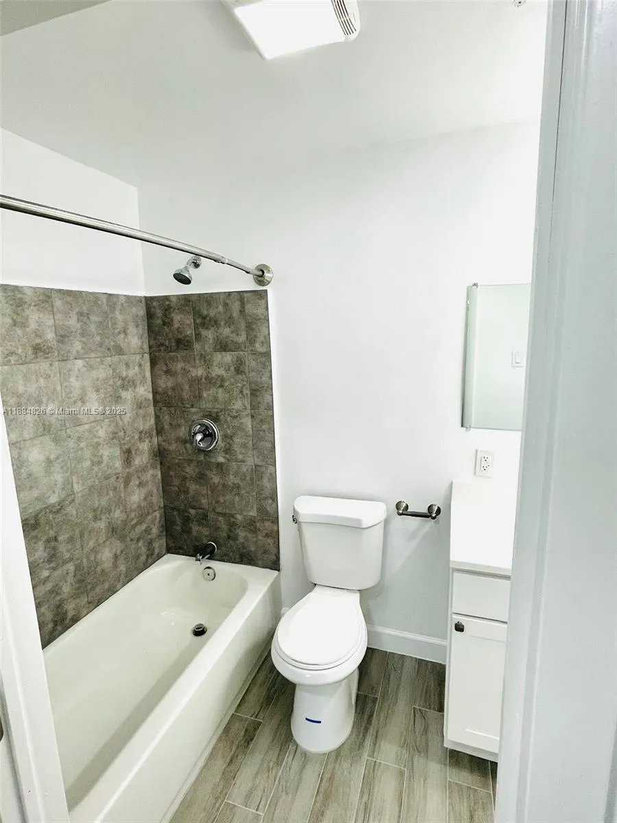 2770 NW 58th Ter, #.