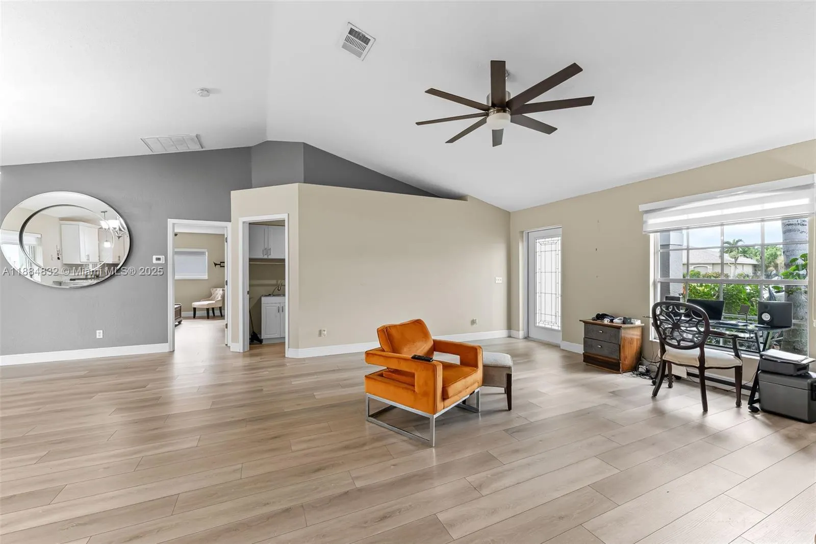 2335 SW 27 ST